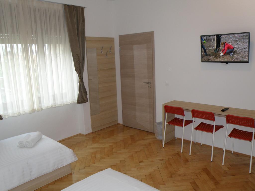 Sweet Dreams Rooms And Apartments Postojna Quarto foto
