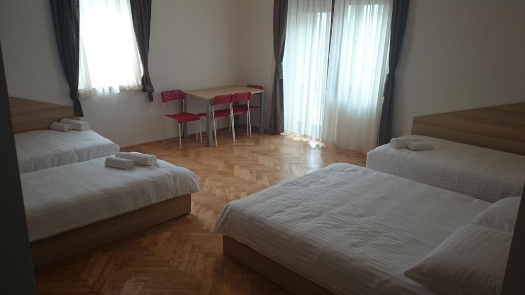 Sweet Dreams Rooms And Apartments Postojna Quarto foto